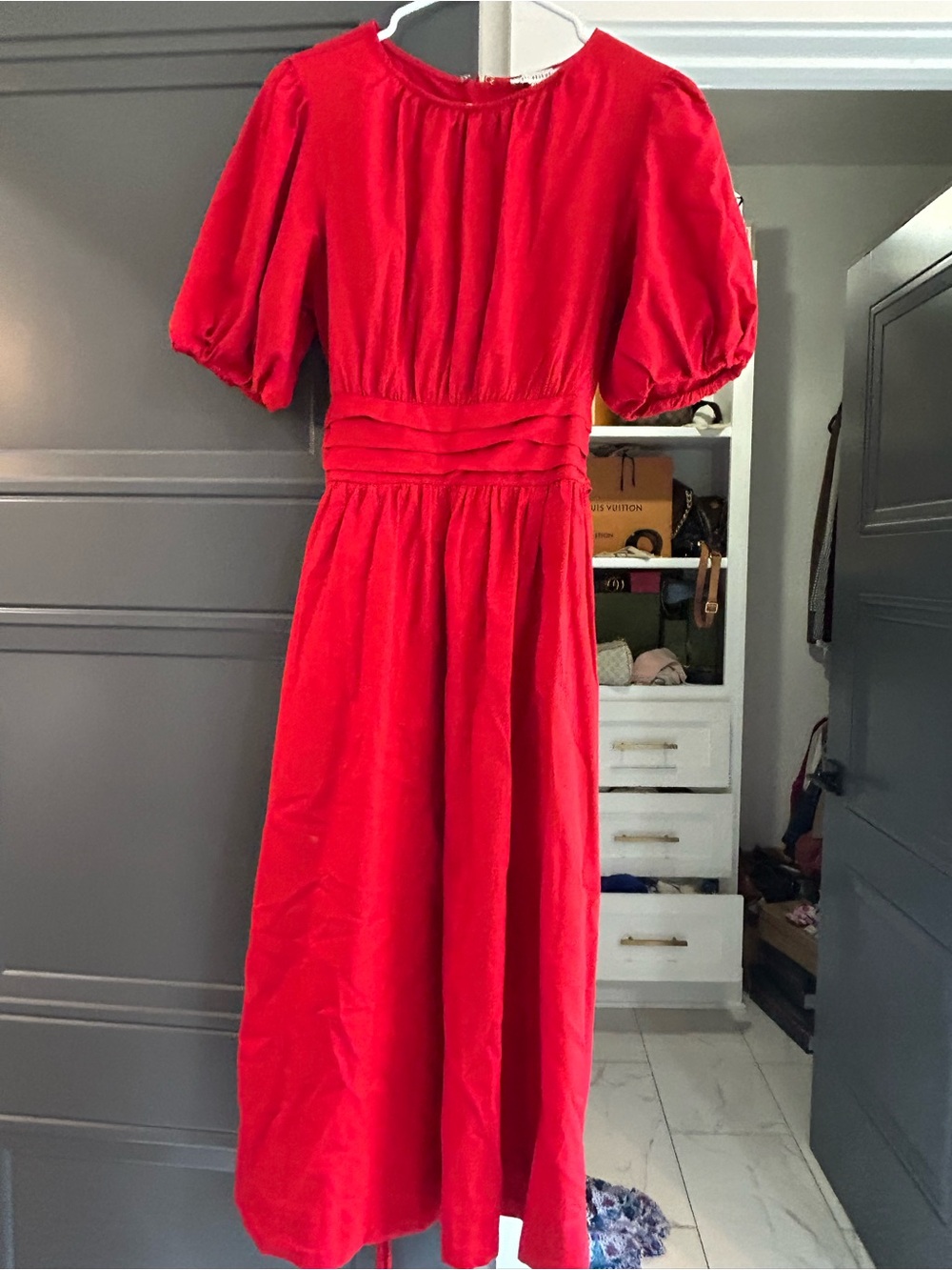 Classic Red Midi Dress with Puff Sleeves